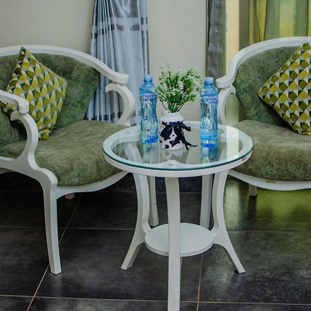 La Grande Hotel Kampala Luaran gambar