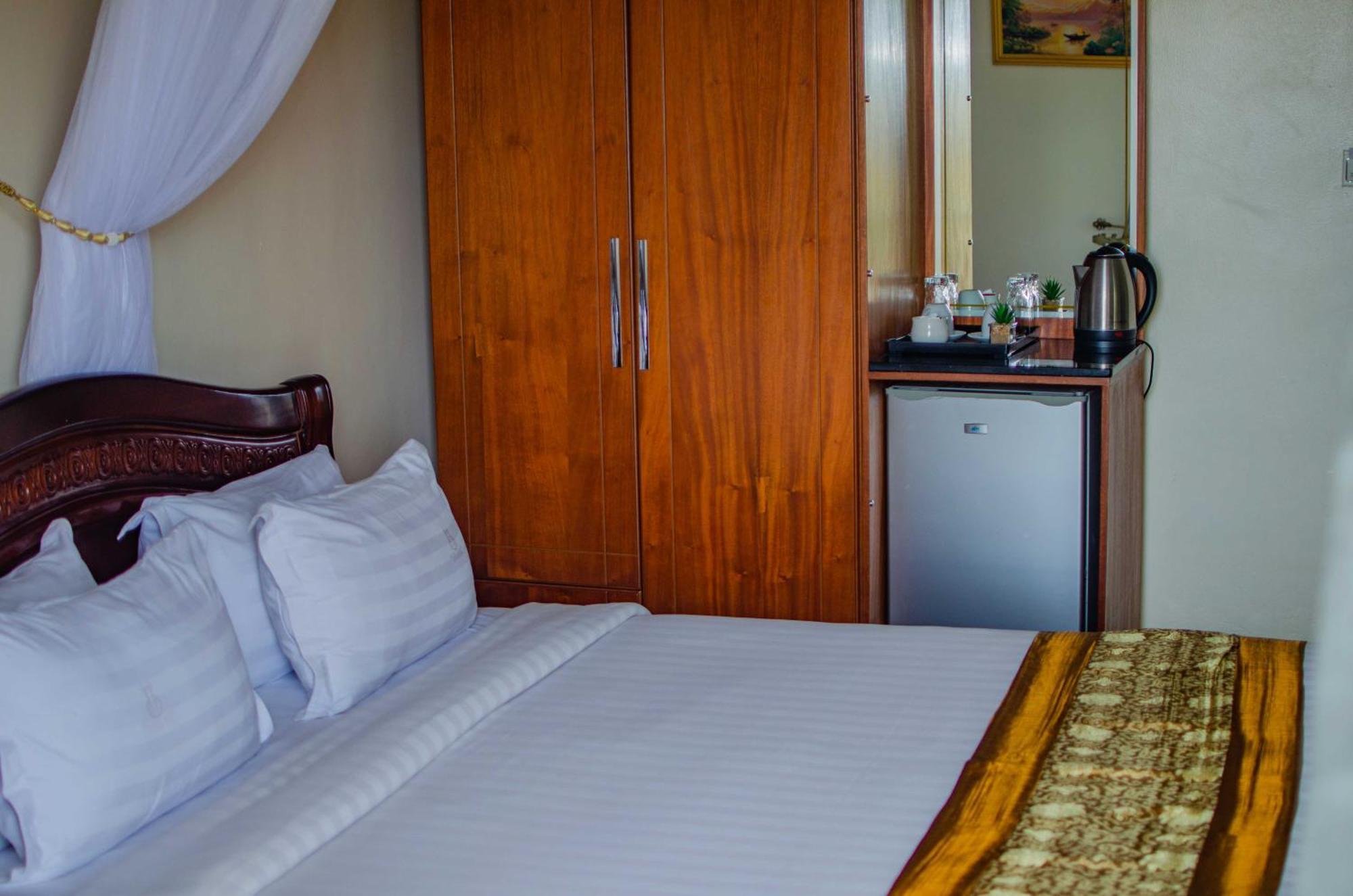 La Grande Hotel Kampala Luaran gambar